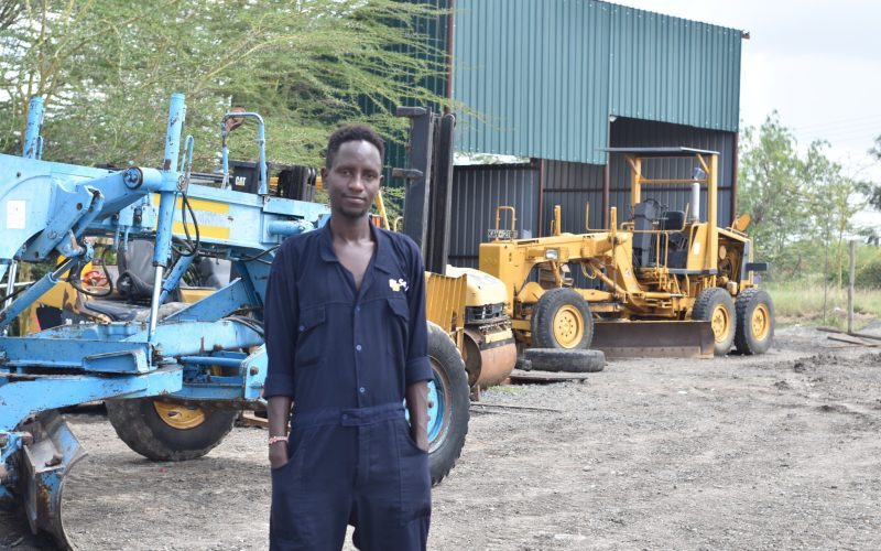 Combine-Driving-with-Plant-operator